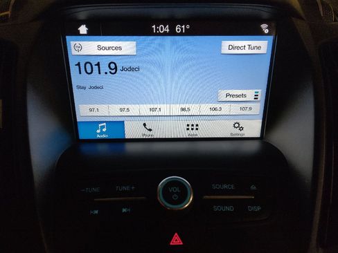 Used 2017 Ford Escape SE w/ Equipment Group 201A FWD image 25