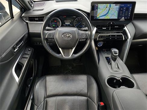 Used 2021 Toyota Venza Limited w/ Advanced Technology Package image 12