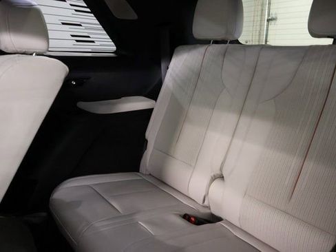 New 2026 Cadillac Vistiq Sport image 28