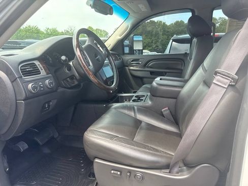 Used 2013 GMC Sierra 2500 Denali AWD/4WD image 3