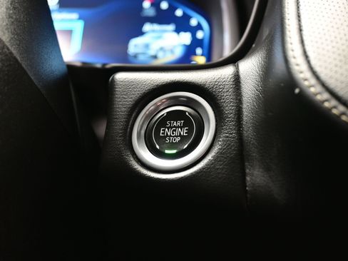 Used 2023 Chevrolet Suburban Premier image 24