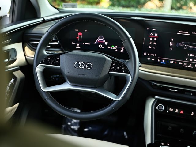 Used 2025 Audi Q5 Prestige AWD/4WD image 35
