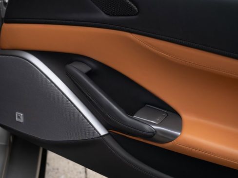 Certified 2019 Ferrari Portofino image 59