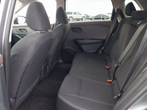 Used 2023 Nissan Rogue S image 13