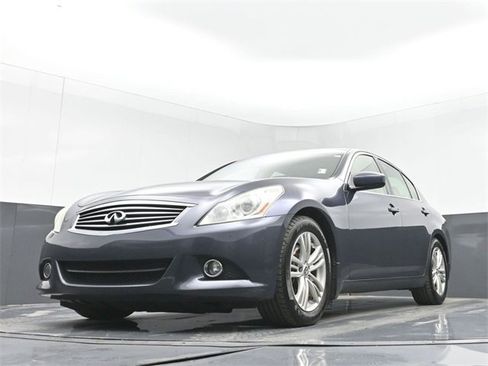 Used 2013 INFINITI G37 Journey w/ Premium Pkg image 42