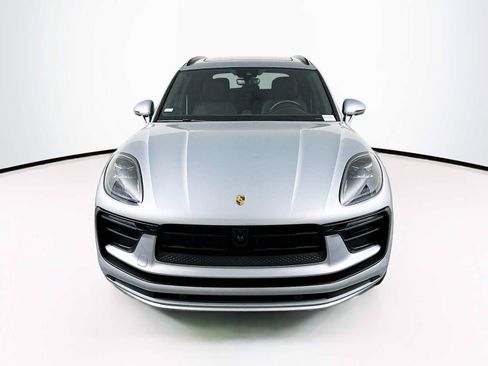 Certified 2026 Porsche Macan AWD/4WD image 6