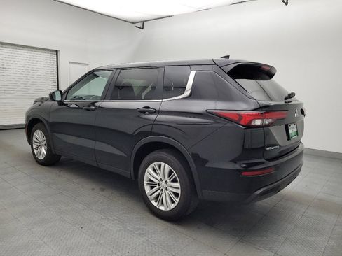 Used 2024 Mitsubishi Outlander ES FWD image 5