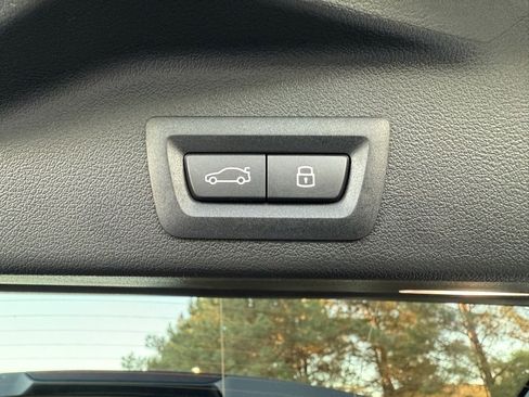 New 2026 BMW X5 sDrive40i w/ M Sport Package image 17