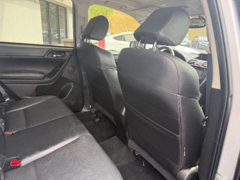 Used 2015 Subaru Forester 2.5i Limited AWD/4WD image 15