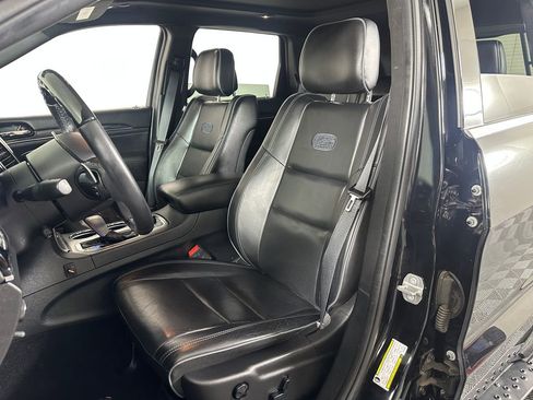 Used 2020 Jeep Grand Cherokee Overland image 20