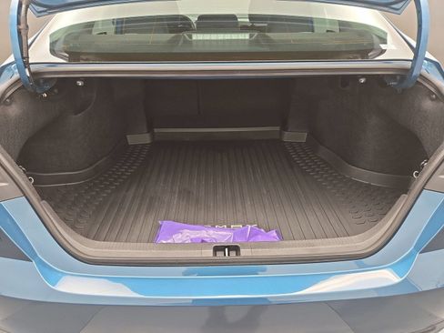 Used 2025 Toyota Camry LE w/ Convenience Package FWD image 28