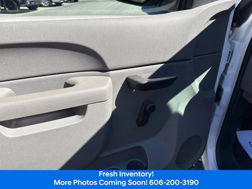 Used 2010 GMC Sierra 1500 W/T RWD image 13