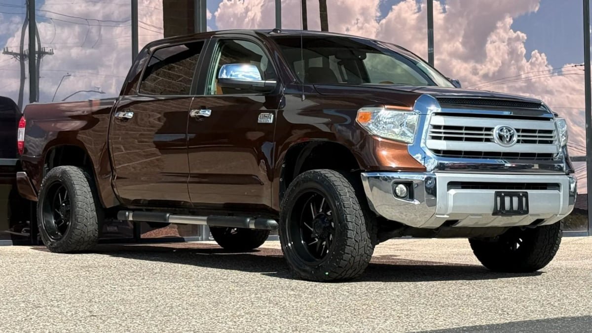 Used 2015 Toyota Tundra 1794 Edition AWD/4WD image 17