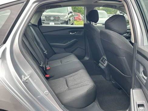 Certified 2025 Honda Accord SE image 15