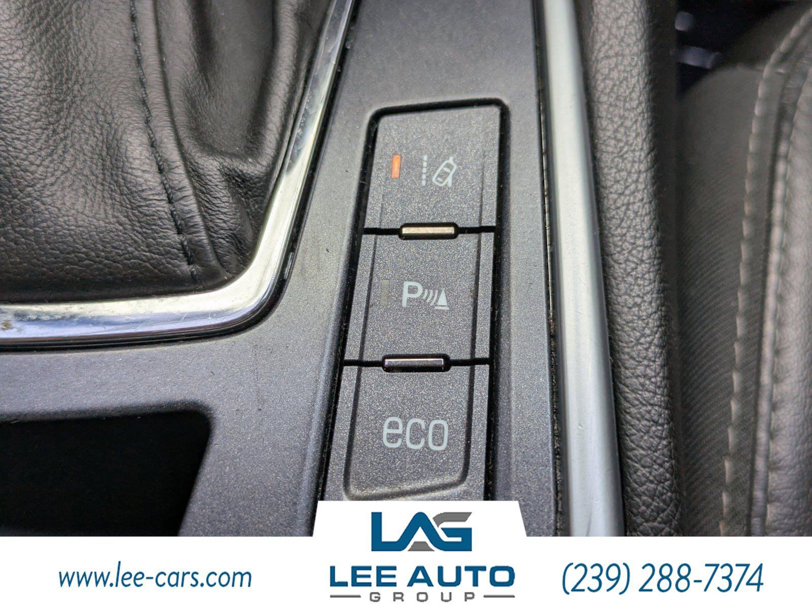 Used 2016 Cadillac SRX Luxury w/ Driver Awareness Package FWD image 29