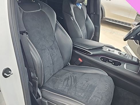 Used 2022 Genesis GV70 3.5T Sport w/ Sport Prestige Package image 14