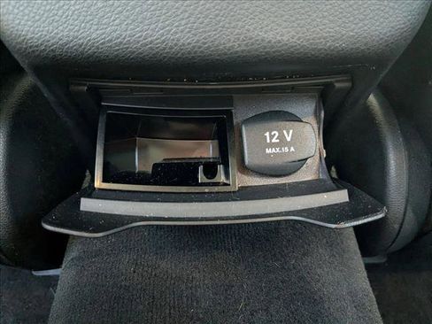 Used 2016 Mercedes-Benz C 300 4MATIC Sedan image 19