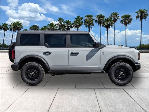 New 2026 Ford Bronco Big Bend w/ Black Diamond Package AWD/4WD image 8