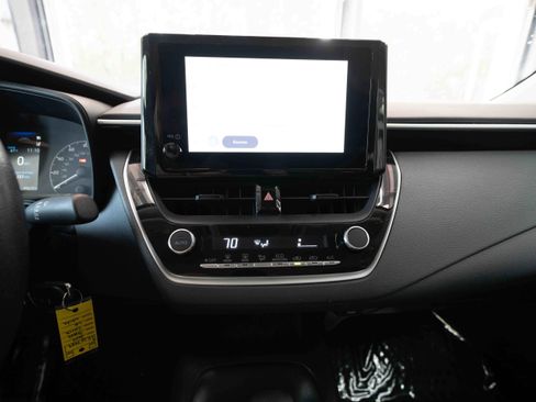 Used 2024 Toyota Corolla LE image 17