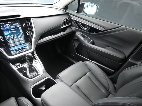 Used 2025 Subaru Outback Touring image 13