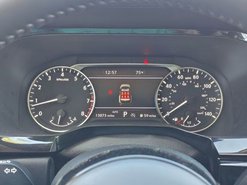 Used 2025 Nissan Pathfinder SL image 24