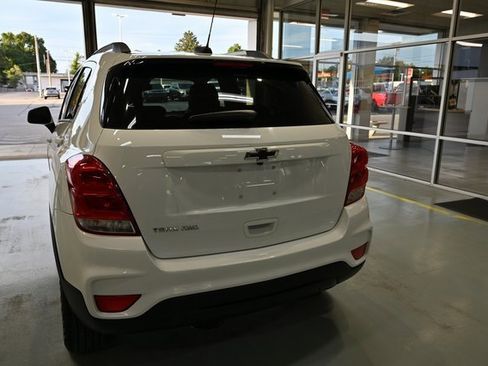 Used 2022 Chevrolet Trax LT w/ Sport Edition image 6