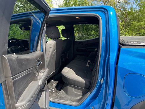 Used 2023 GMC Canyon Elevation w/ Convenience Package AWD/4WD image 17