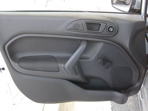 Used 2016 Ford Fiesta S FWD image 10