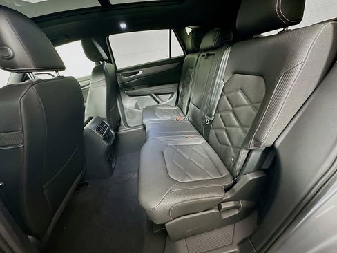 New 2026 Volkswagen Atlas Cross Sport SE AWD/4WD image 19
