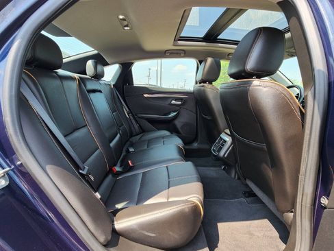Used 2017 Chevrolet Impala Premier w/ Enhanced Convenience Package FWD image 13