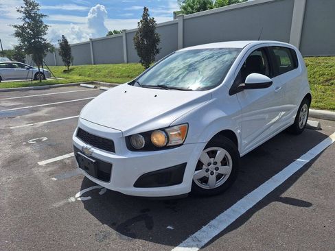 Used 2014 Chevrolet Sonic LS FWD image 1
