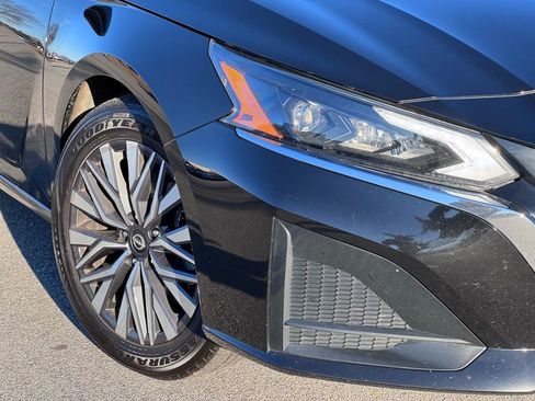 Used 2023 Nissan Altima 2.5 SV image 39