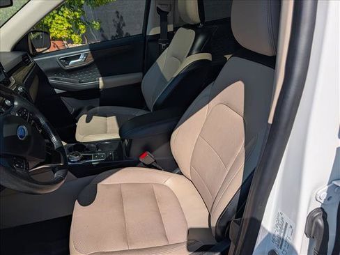 Used 2020 Ford Escape Titanium AWD/4WD image 29