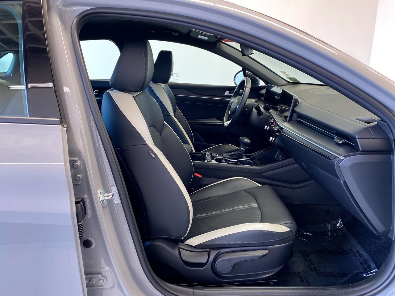 Certified 2026 Kia K5 GT-Line FWD image 28