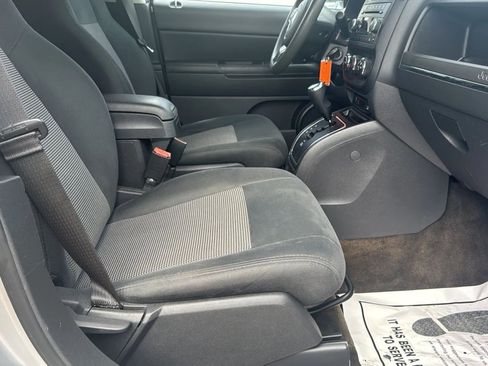 Used 2013 Jeep Compass Sport FWD image 26