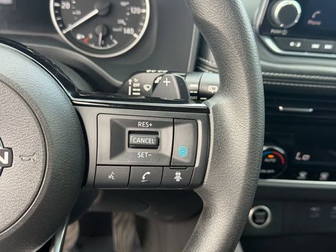 Certified 2022 Nissan Rogue SV AWD/4WD image 21