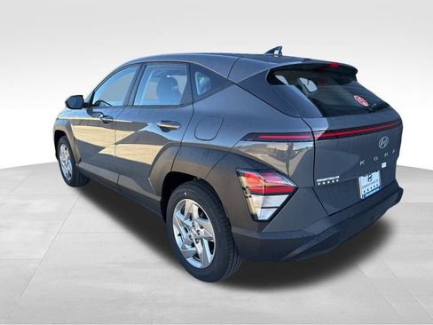 New 2026 Hyundai Kona SE image 5