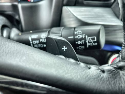 Used 2023 Honda Odyssey Elite image 23