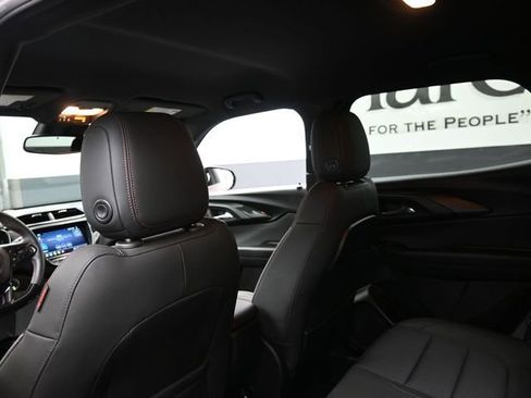 Used 2023 Chevrolet TrailBlazer RS w/ Convenience Package AWD/4WD image 24