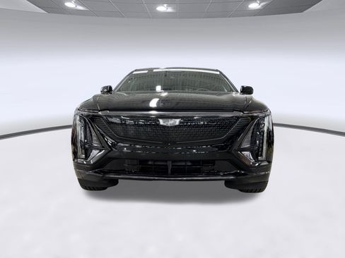 Certified 2024 Cadillac Lyriq Sport w/ LPO, Floor Liner Package AWD/4WD image 5