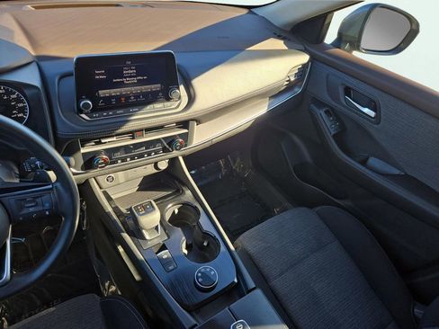 Used 2023 Nissan Rogue SV image 21