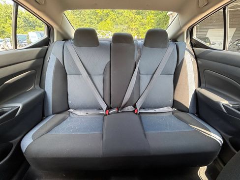 Used 2025 Nissan Versa SV FWD image 29