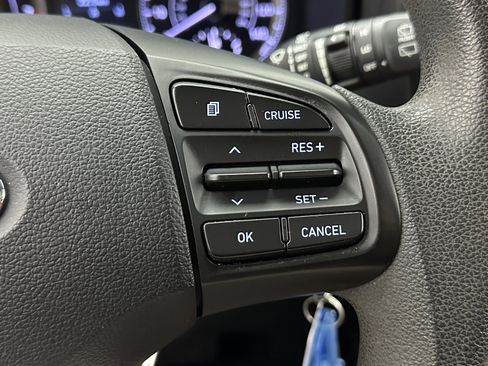 Used 2021 Hyundai Venue SE image 19