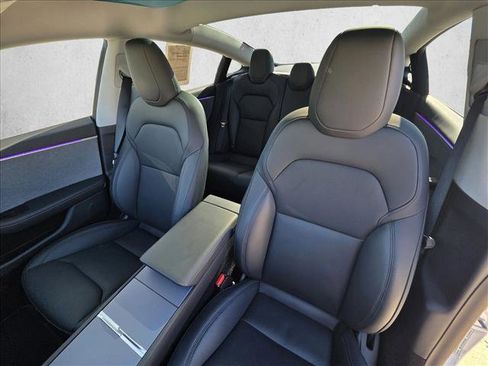 Used 2025 Tesla Model 3 Long Range image 13