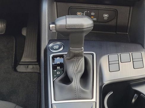 New 2026 Kia Sportage LX FWD image 17