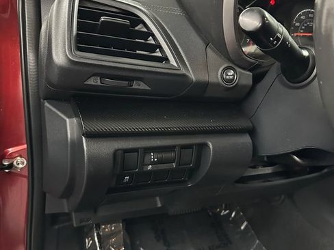 Used 2018 Subaru Crosstrek 2.0i Premium AWD/4WD image 15