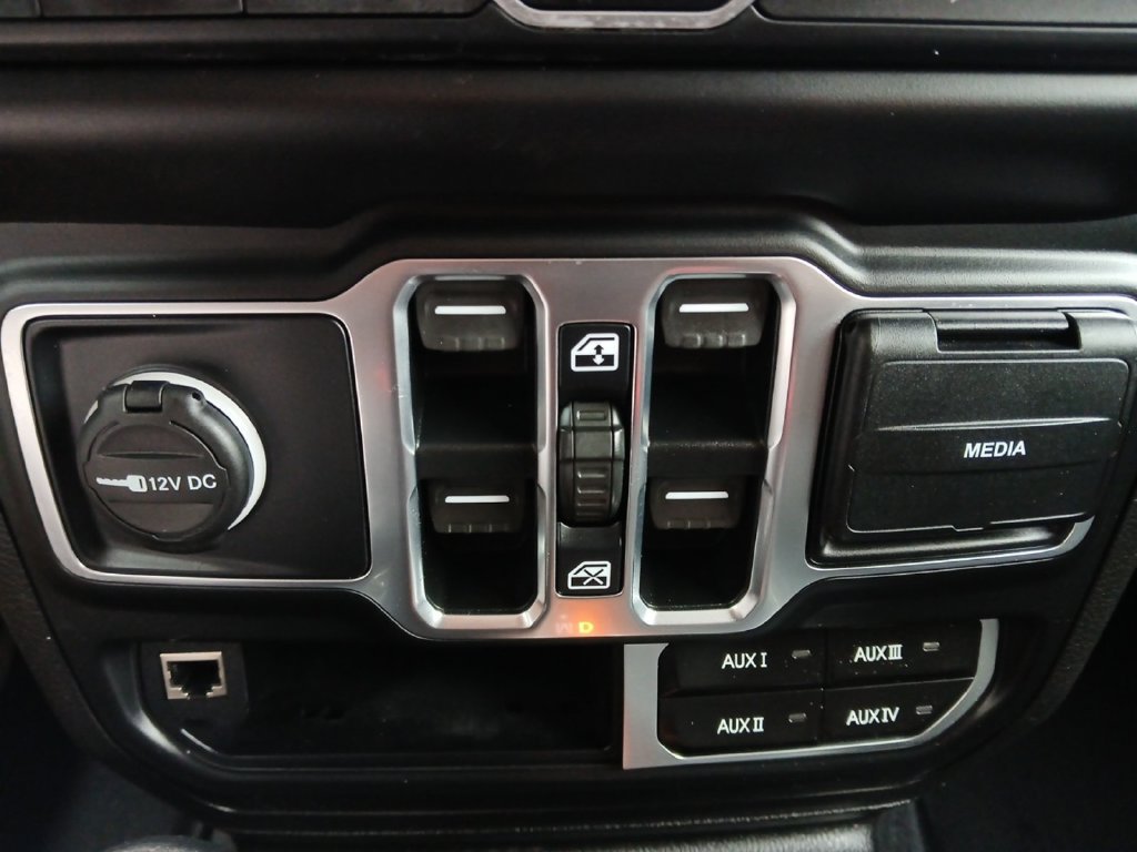 Used 2019 Jeep Wrangler Unlimited Sport S AWD/4WD image 6