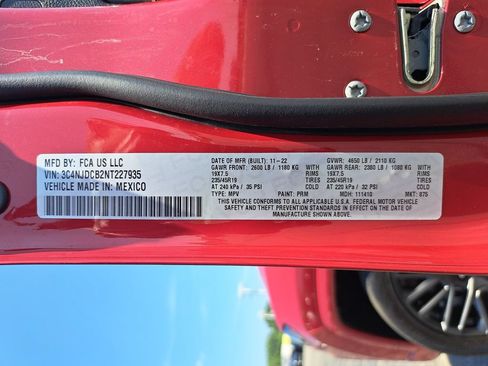 Certified 2022 Jeep Compass Limited AWD/4WD image 35