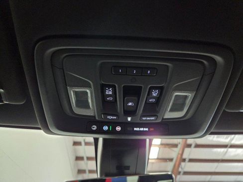 Used 2021 GMC Sierra 1500 AT4 w/ AT4 Premium Package AWD/4WD image 70