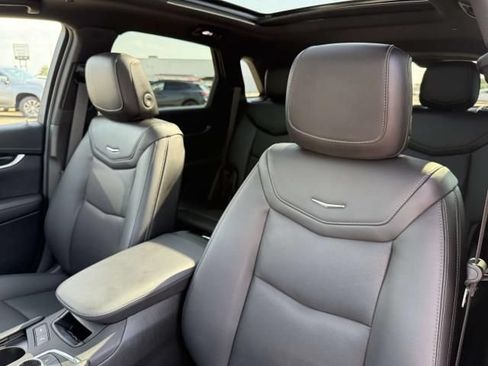 Used 2024 Cadillac XT5 Premium Luxury w/ Technology Package AWD/4WD image 16